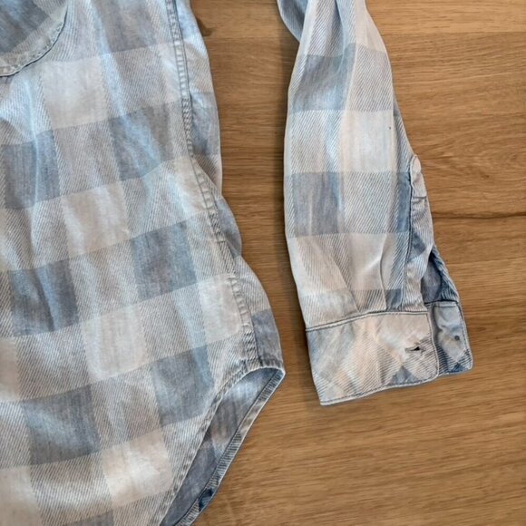 Rails Blue Plaid Button Down Shirt Western Tencel Denim Medium - Picture 4 of 8